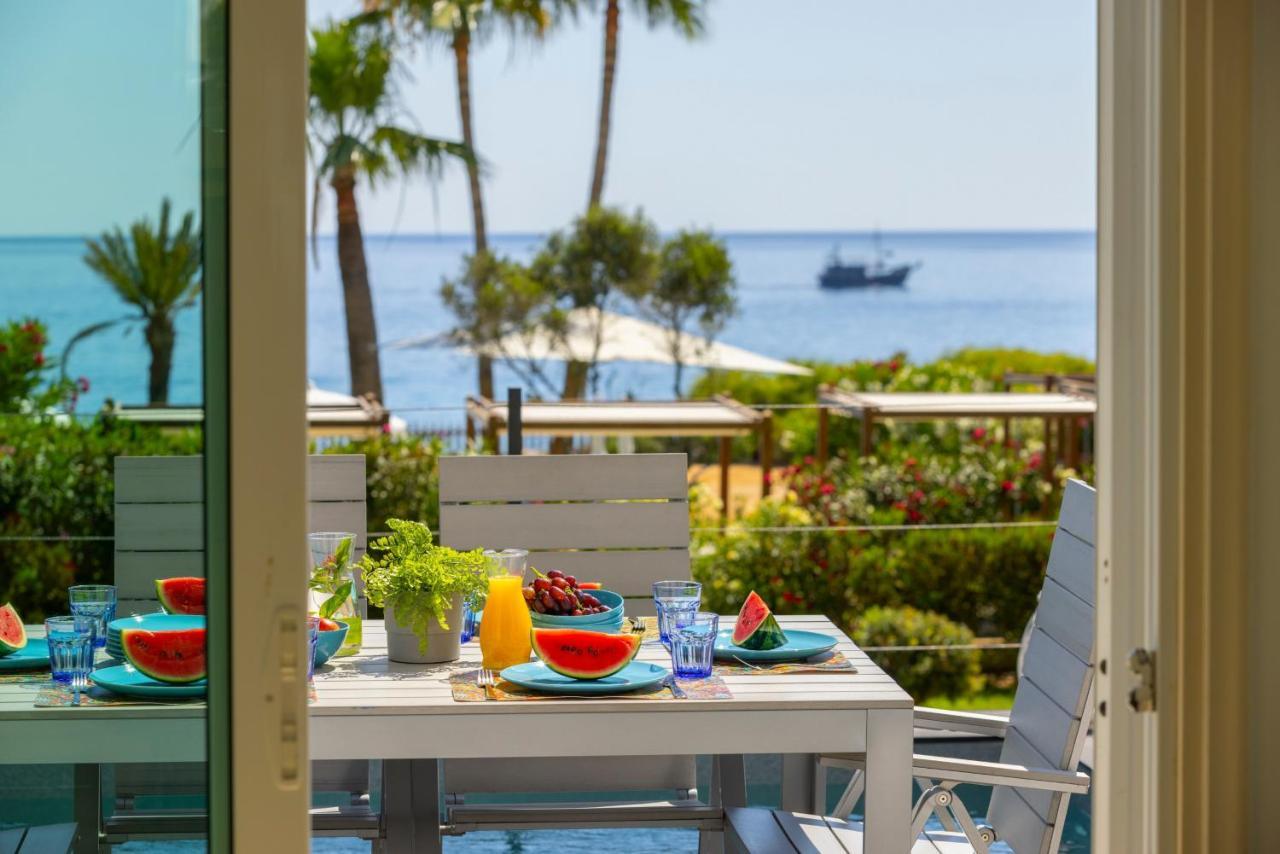 Protaras Sunrise Zen Seafront Villa Eksteriør billede