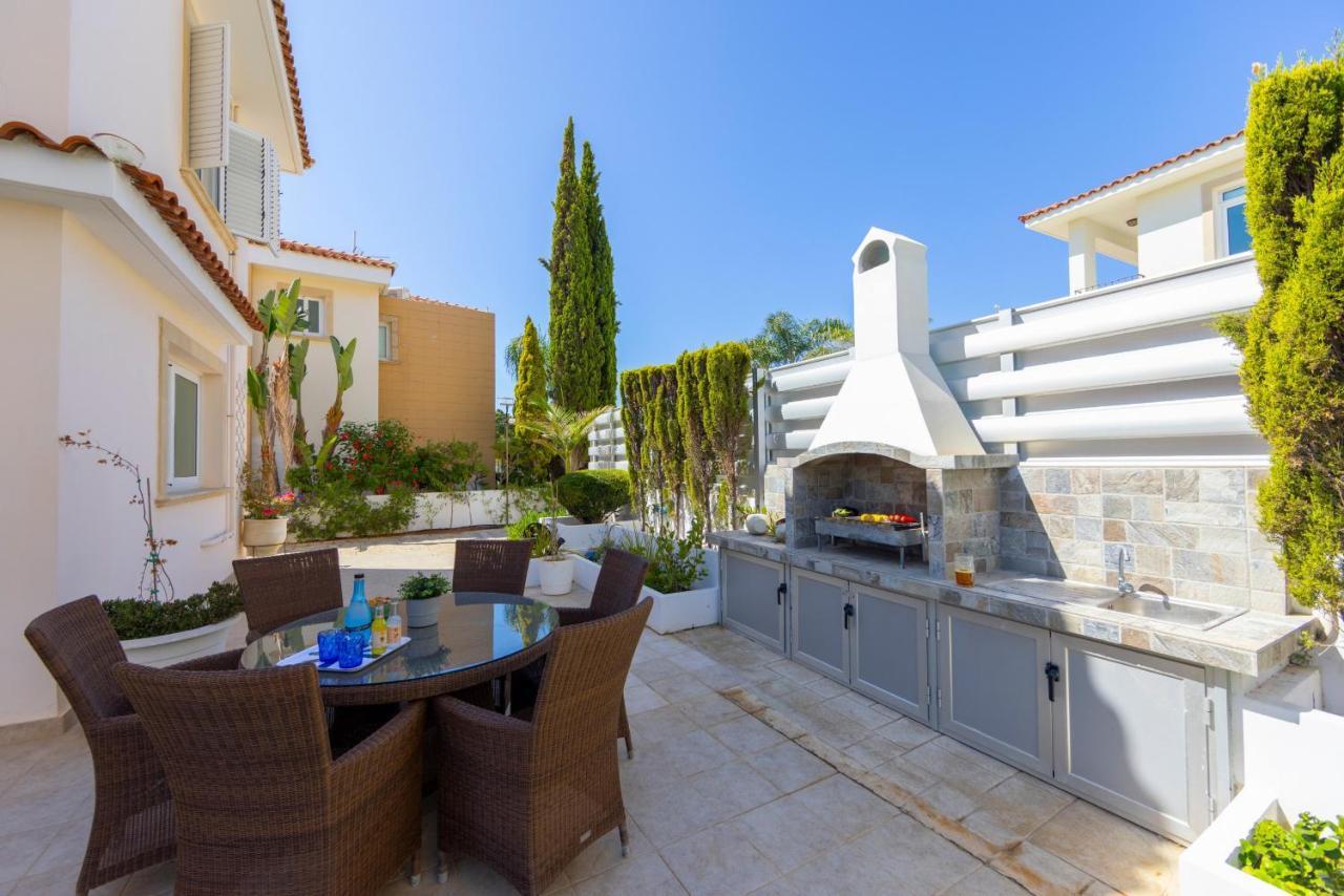 Protaras Sunrise Zen Seafront Villa Eksteriør billede