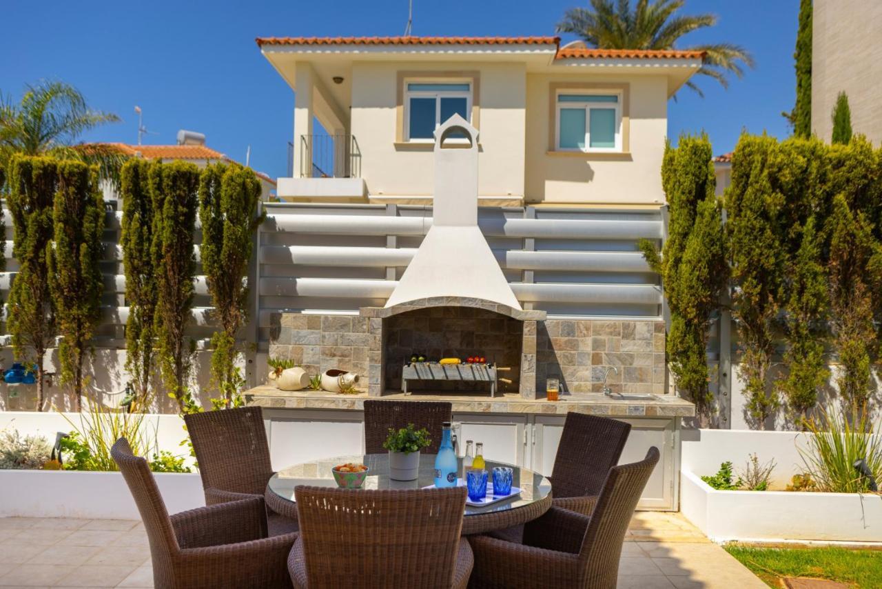 Protaras Sunrise Zen Seafront Villa Eksteriør billede